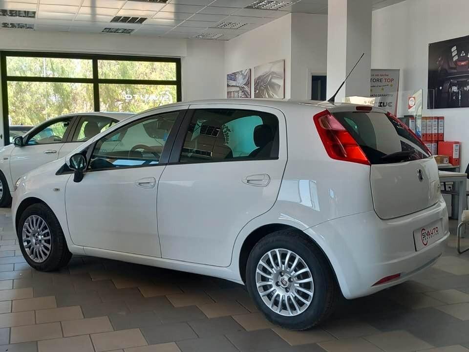 Fiat Grande Punto 1.3 MJT 75 CV 5p Dynamic x neopatentati