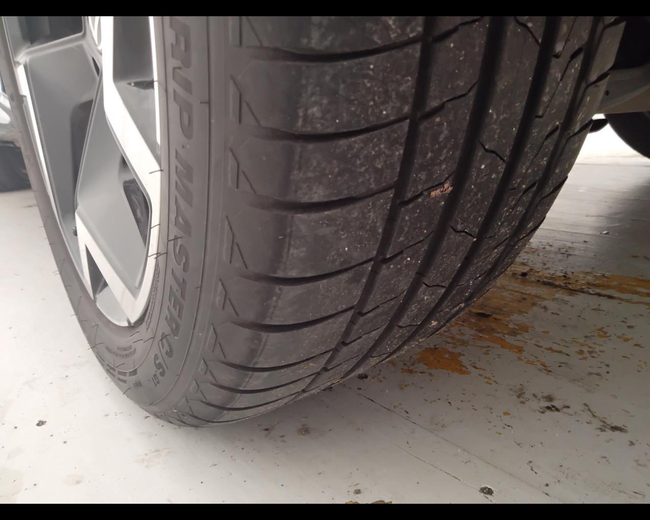 VOLKSWAGEN Tiguan III 2024 - Tiguan 2.0 tdi R-Line 150cv dsg