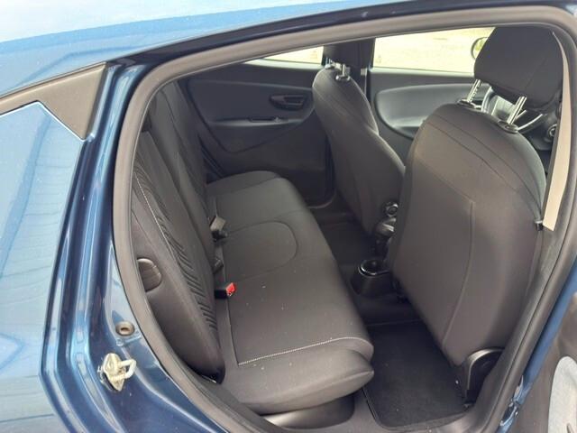 Lancia Ypsilon 1.0 FireFly 5 porte S&S Hybrid Ecochic Gold