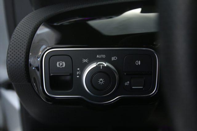 MERCEDES-BENZ A 180 d Automatic Premium Fari LED High Performance