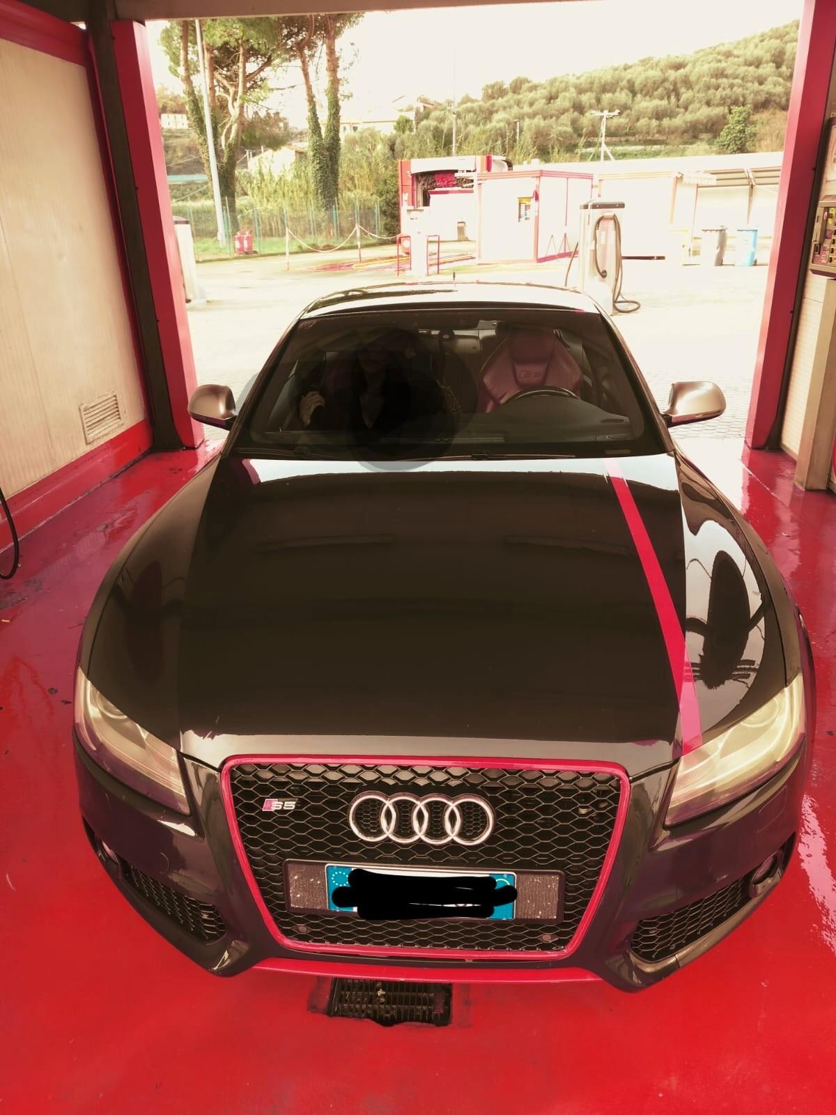 Audi A5 S5 4.2 V8 quattro