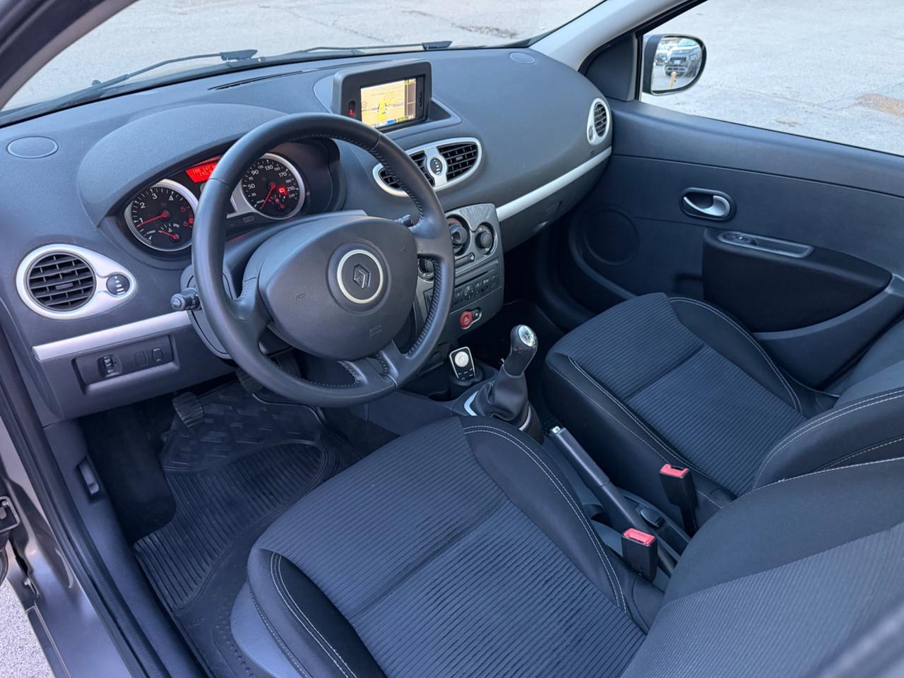 Renault Clio 1.5 dCi 75 CV 2012 navigatore