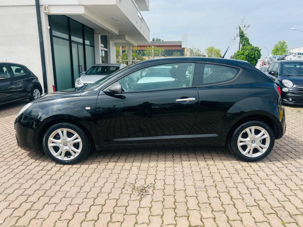 Alfa Romeo MiTo 1.3 JTDm-2 95 CV S&S Distinctive Sport Pack