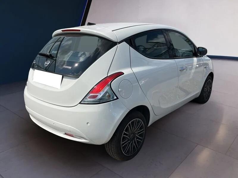 Lancia Ypsilon 1.0 hybrid Gold s&s 70cv