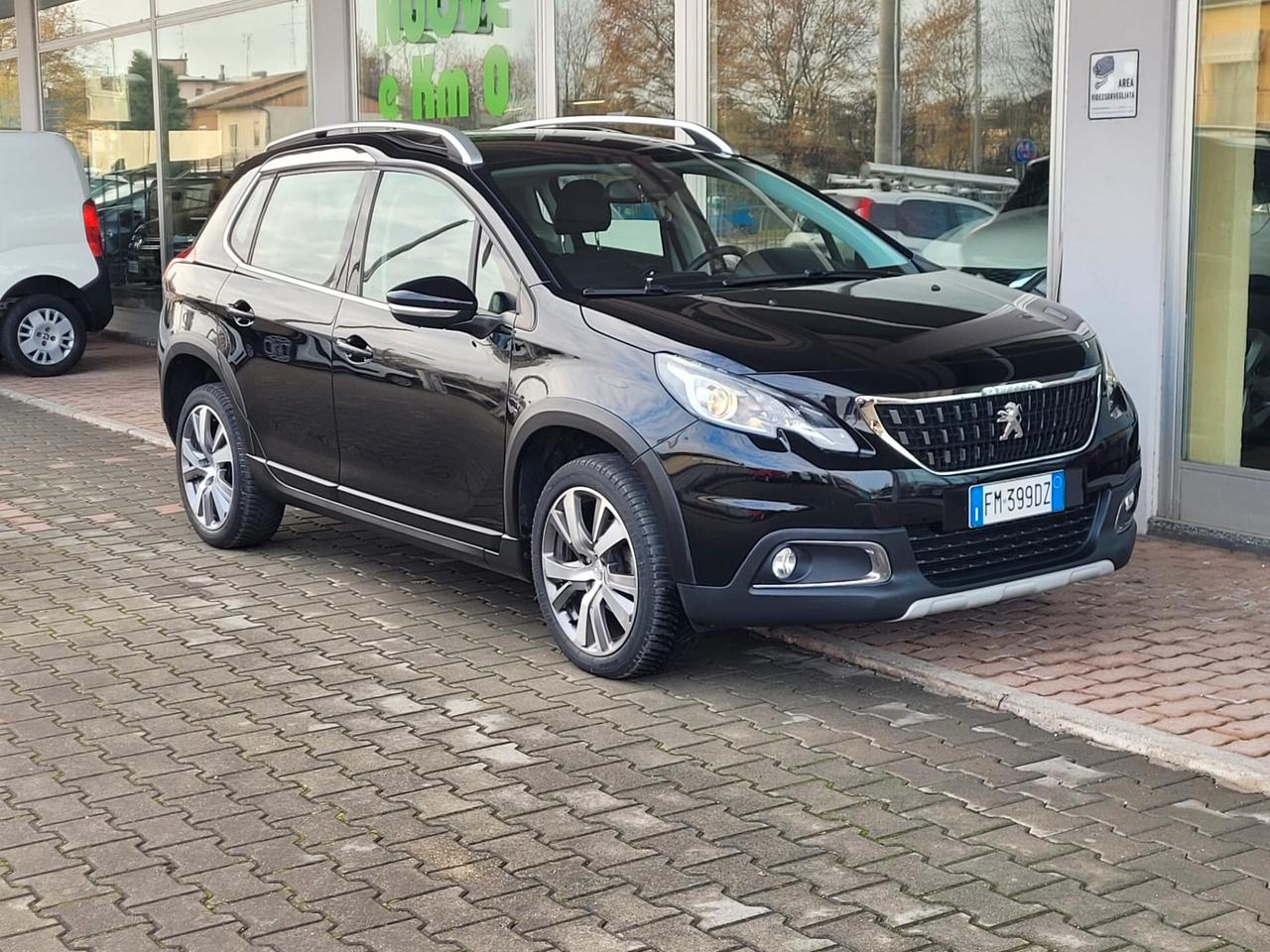 Peugeot 2008 BlueHDi 100 Allure