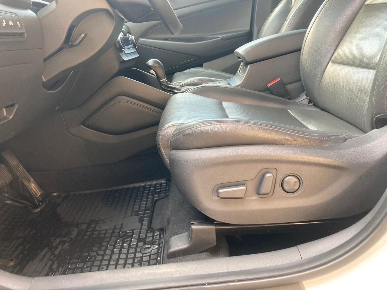 Hyundai tucson 1.7 141cv Full optonal 12/2016