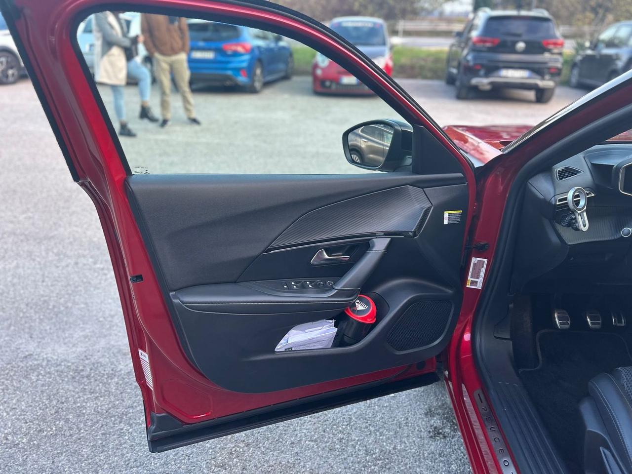 Peugeot 2008 GT 1.5 Blue HDI 110 #7750