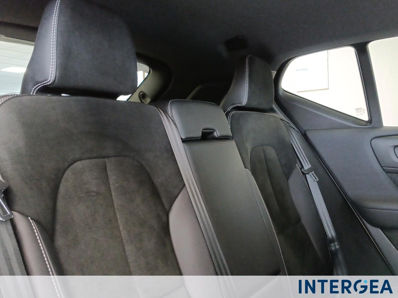 VOLVO XC40 1.5 t3 R-design 163cv auto my21