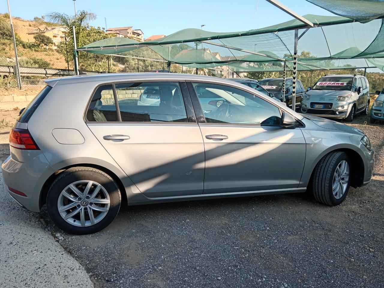 Volkswagen Golf 1.6 TDI 115CV DSG 5p. Business BlueMotion Technology