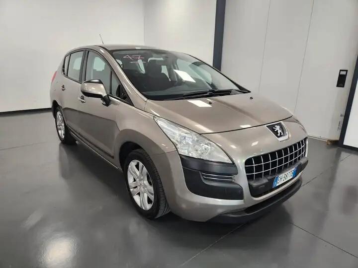 Peugeot 3008 1.6 HDi 112CV cambio robotizzato Business