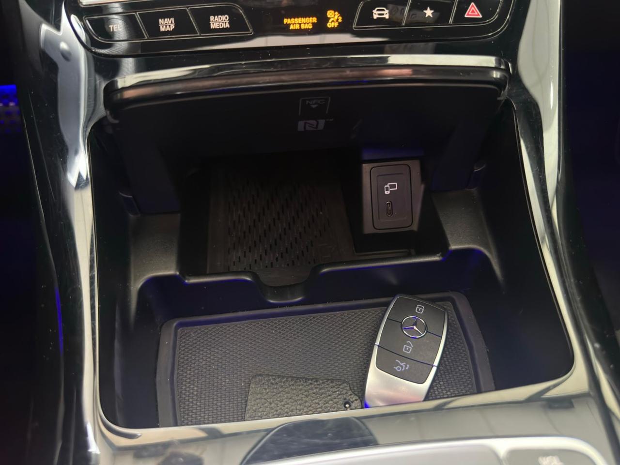 Mercedes EQC - N293 400 4Matic Premium Plus AMG Cam360° Tetto Led NAVI