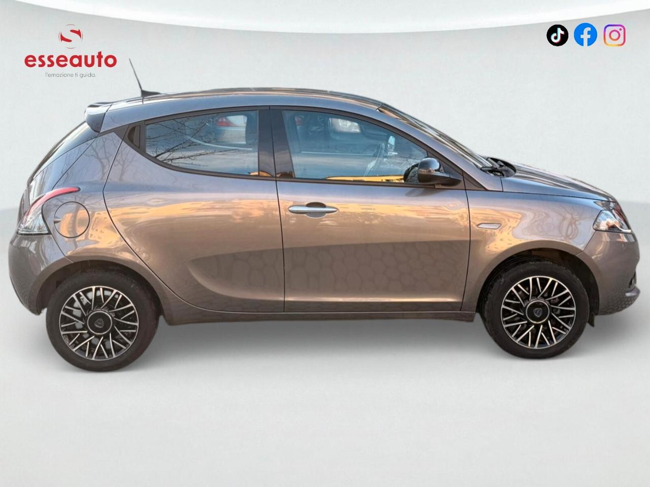 Lancia Ypsilon 1.0 FireFly 5 porte S&S Hybrid Gold - PROMO MAGGIO!