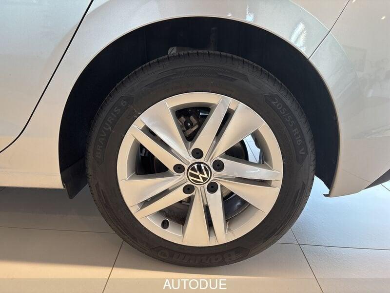 Volkswagen Golf VIII 2020 1.0 etsi evo Life 110cv dsg