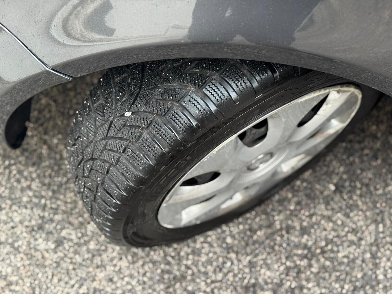 Opel Corsa 1.2 5 porte Cosmo