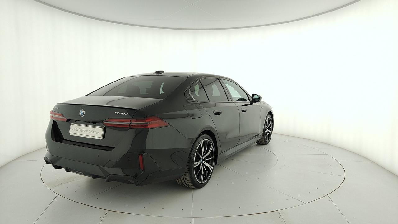 BMW Serie 5 G60 Berlina - 520d 48V xdrive MSport Pro auto