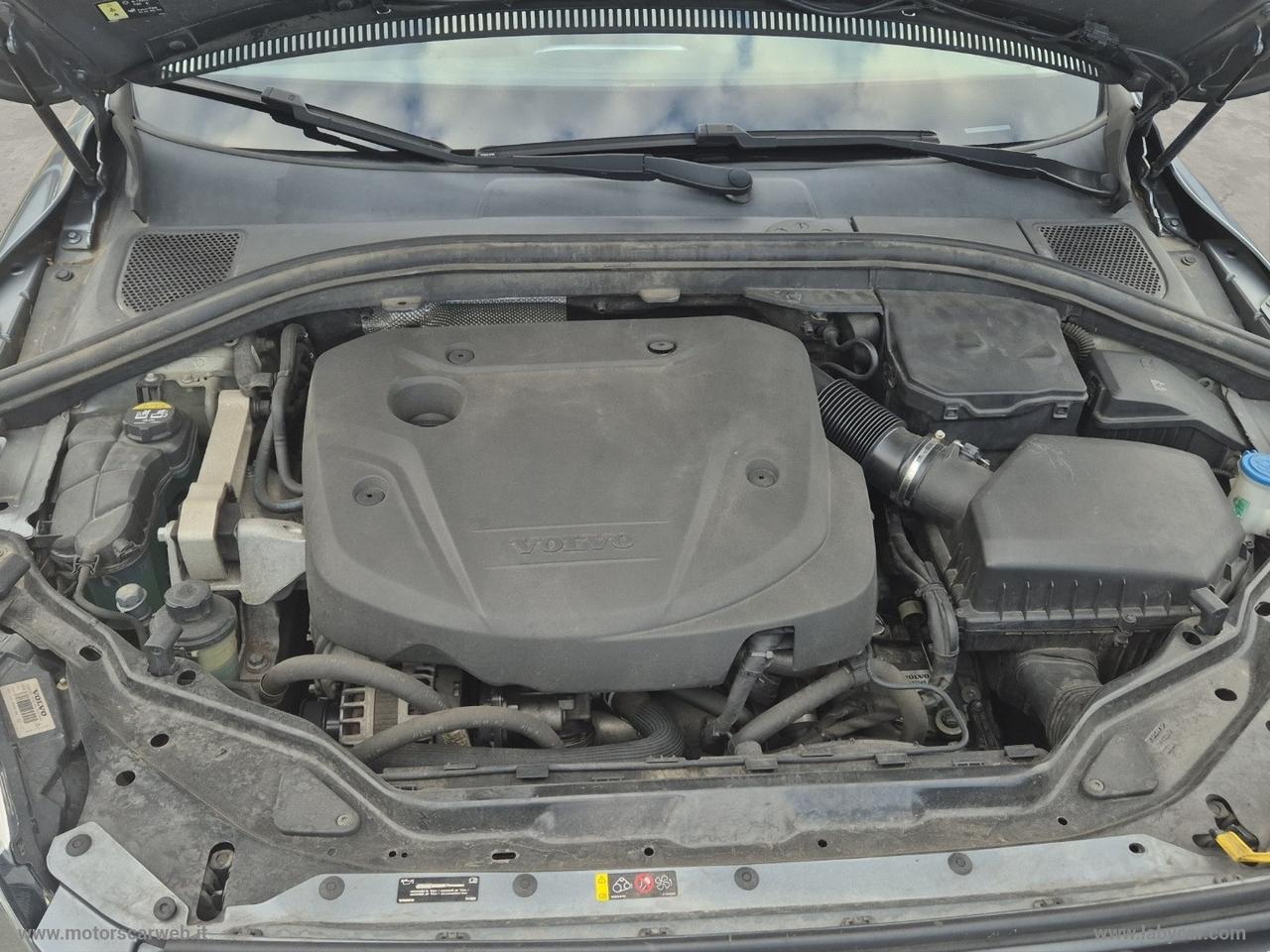 VOLVO XC60 D3 Geartronic Momentum