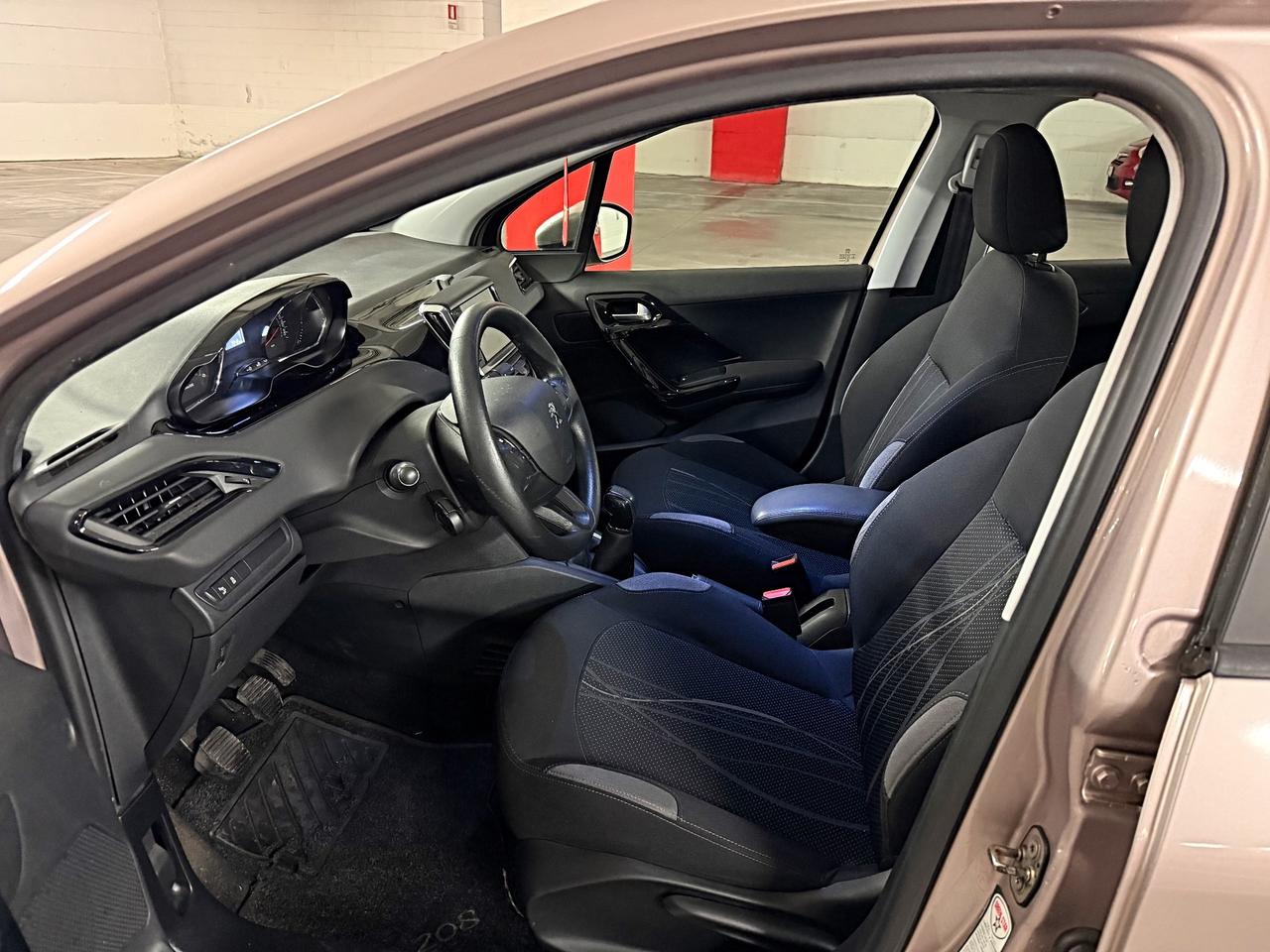 Peugeot 208 1.4 HDi 68 CV 5 porte Access