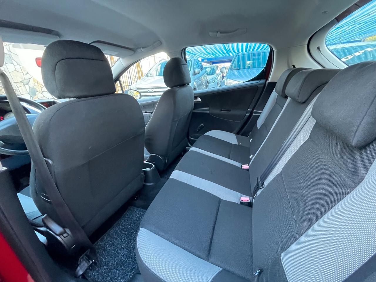 Peugeot 207 1.4 88CV 5p. XT GPL