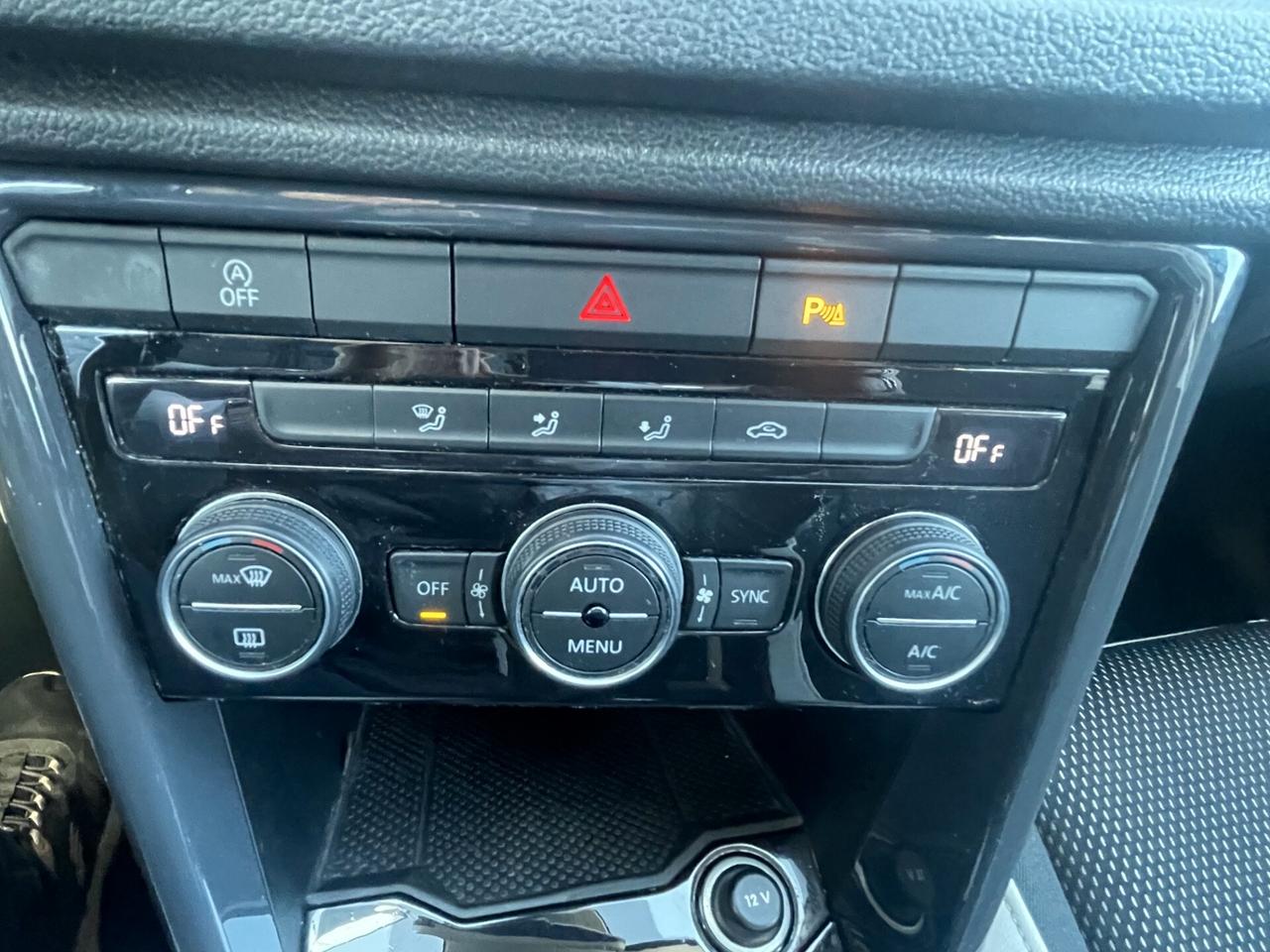 Volkswagen T-Roc 1.6 TDI ADVANCED BlueMotion Technology GARANTITO