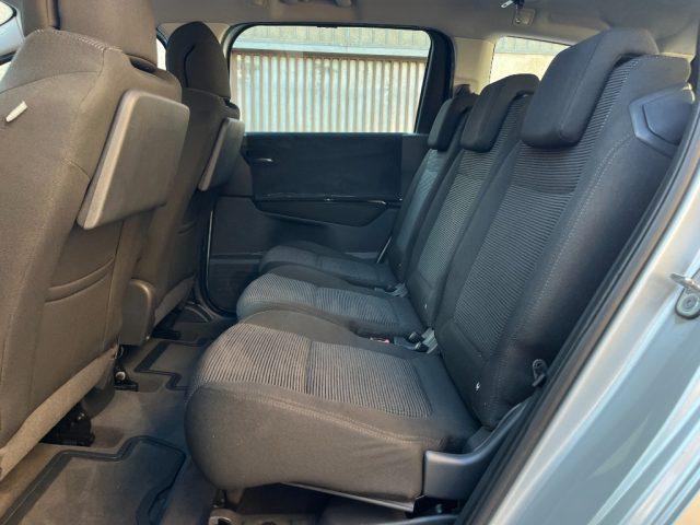PEUGEOT 5008 2.0 HDi 150CV Business