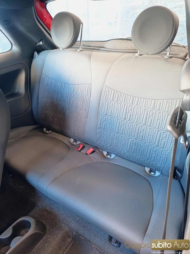 FIAT 500 1.0 Hybrid Red