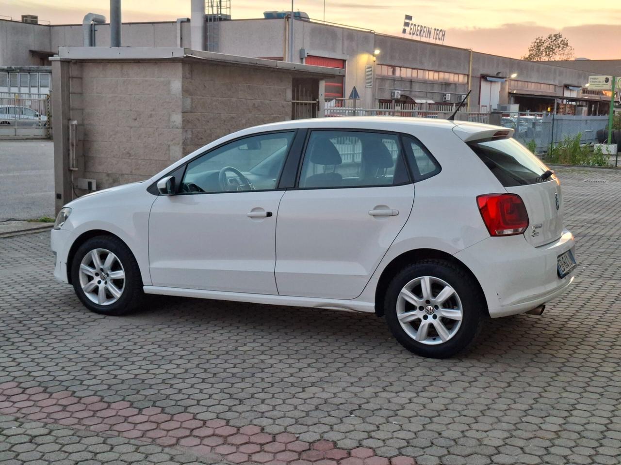 Volkswagen Polo 1.4 Highline 5p. *EURO 5A*
