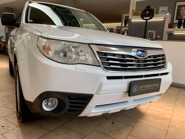 Subaru Forester Forester III 2.0 XS mt 4x4
