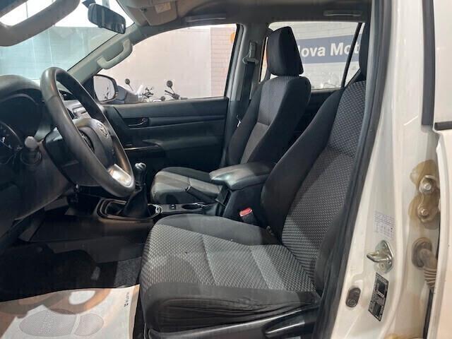 Toyota Hilux Doppia Cabina 2.4D 150CV *IVA ESCLUSA*