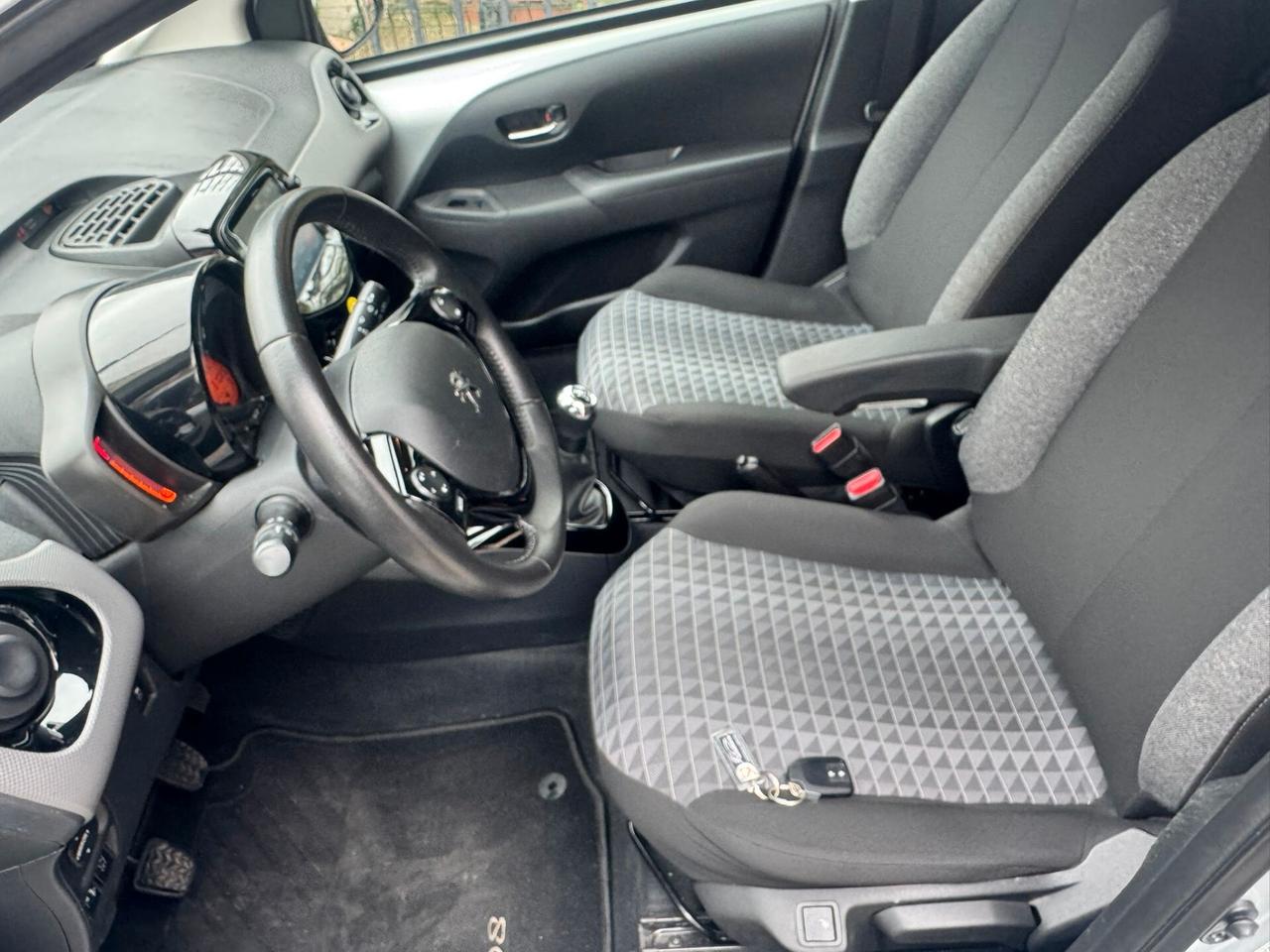 Peugeot 108 VTi 72 S&S 5 porte Allure TOP!