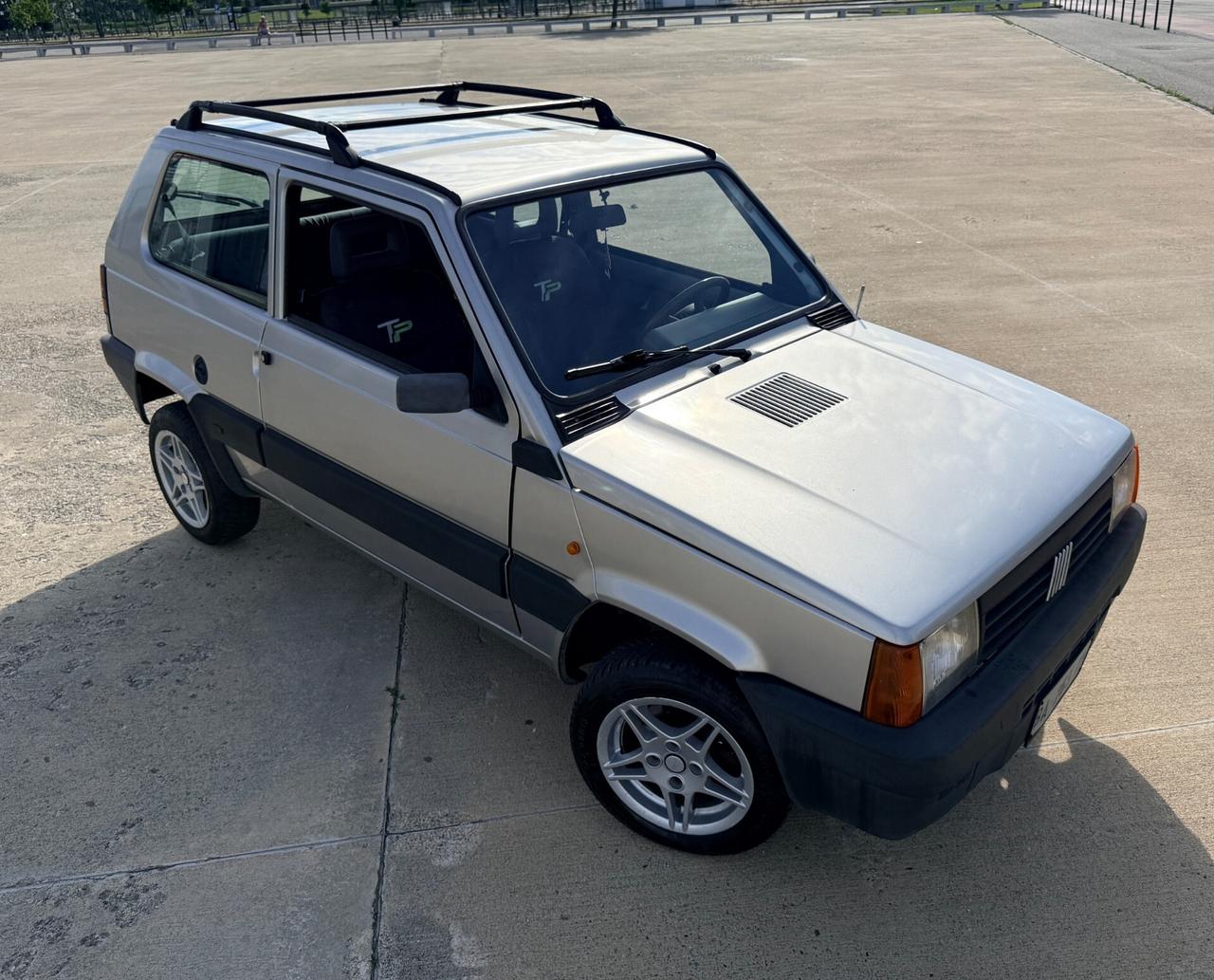 Fiat Panda 900 i.e. cat Jolly