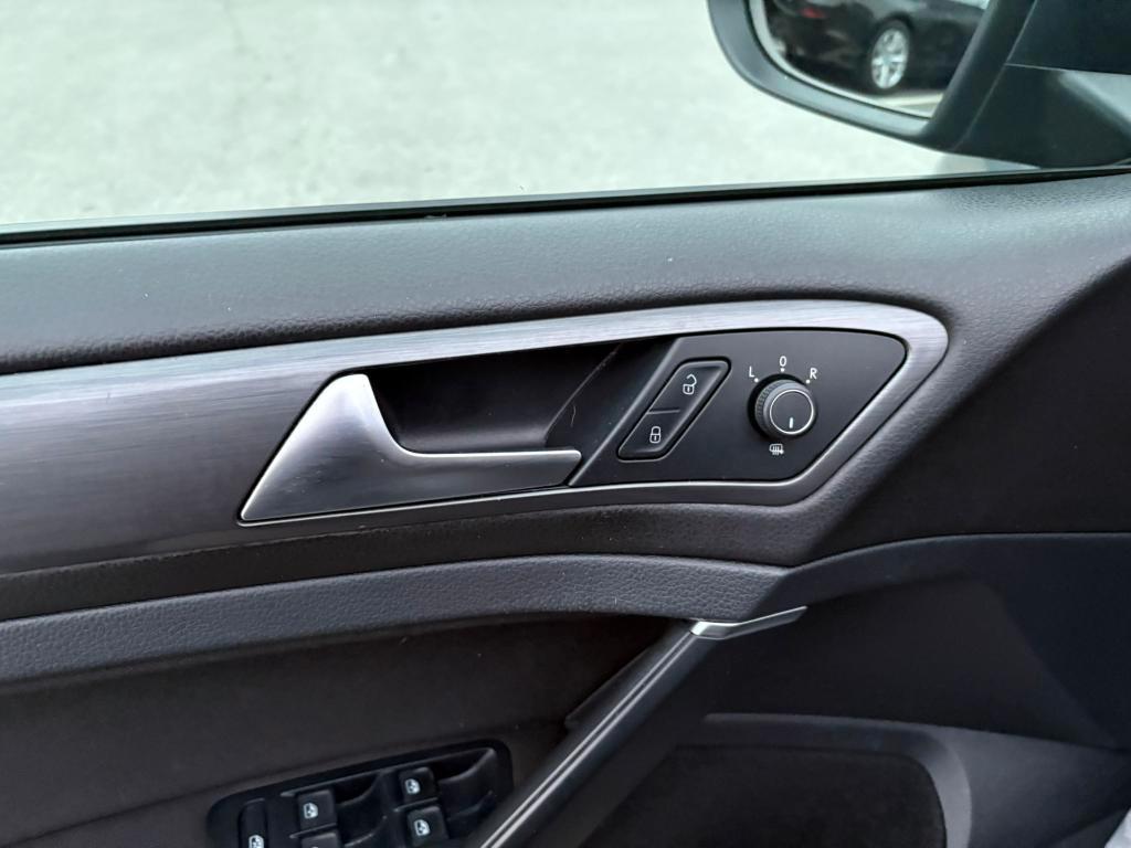 Volkswagen Golf 5 Porte Golf 5p 1.6 tdi Sport 115cv