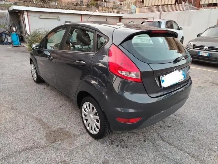Ford Fiesta 1.4 5 porte Bz.- GPL Titanium