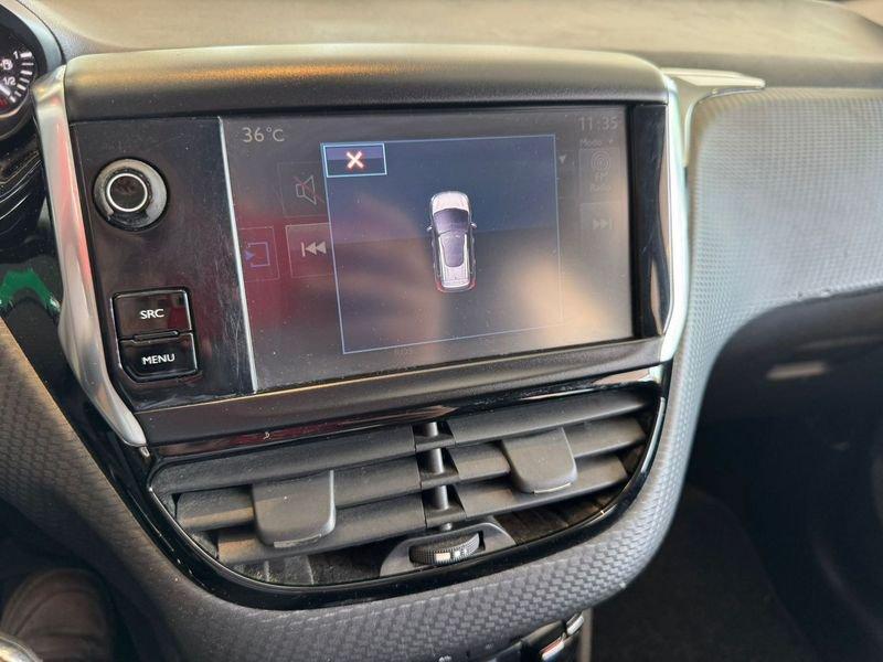 Peugeot 2008 1.6 BlueHDi 120 CV Féline