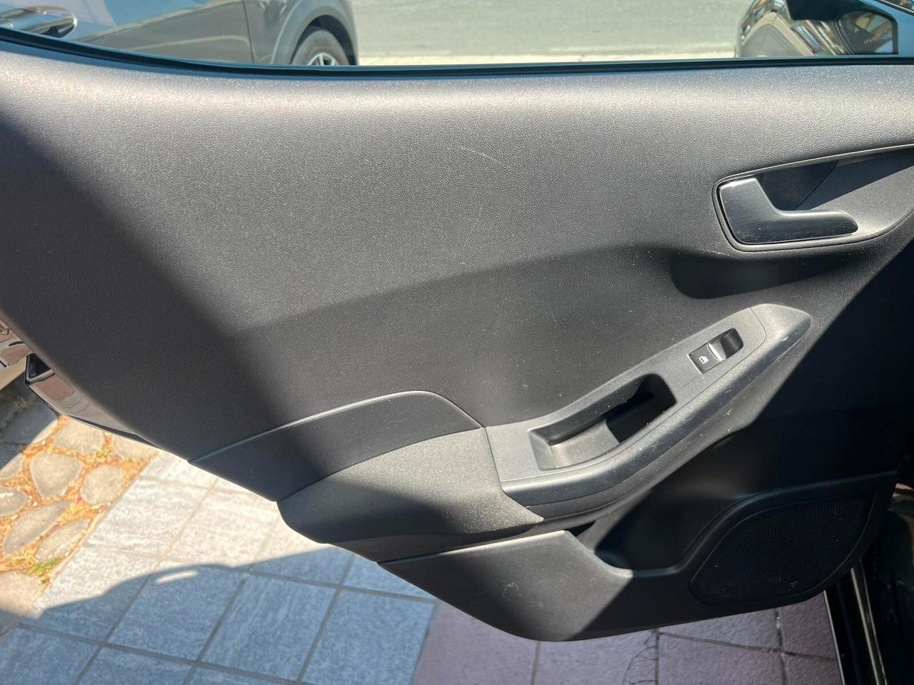 Ford Fiesta 1.1 75 CV GPL 5 porte Titanium