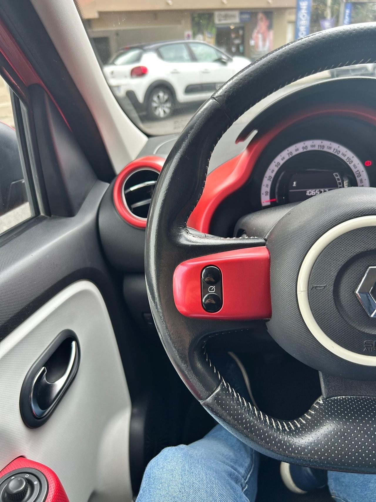 Renault Twingo TCe 90 CV EDC Intens