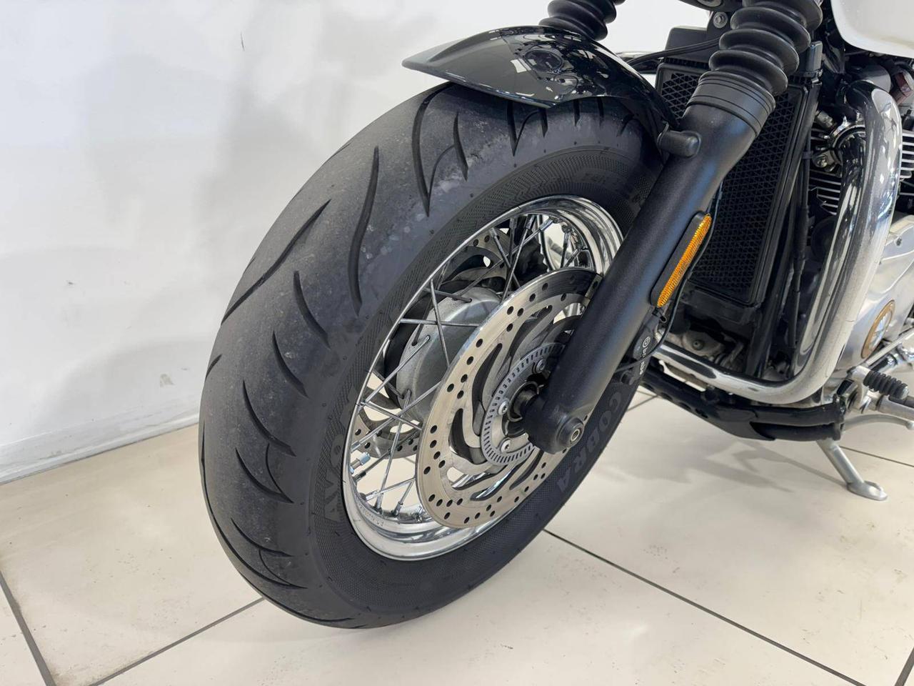 TRIUMPH Bonneville 1200 Speedmaster