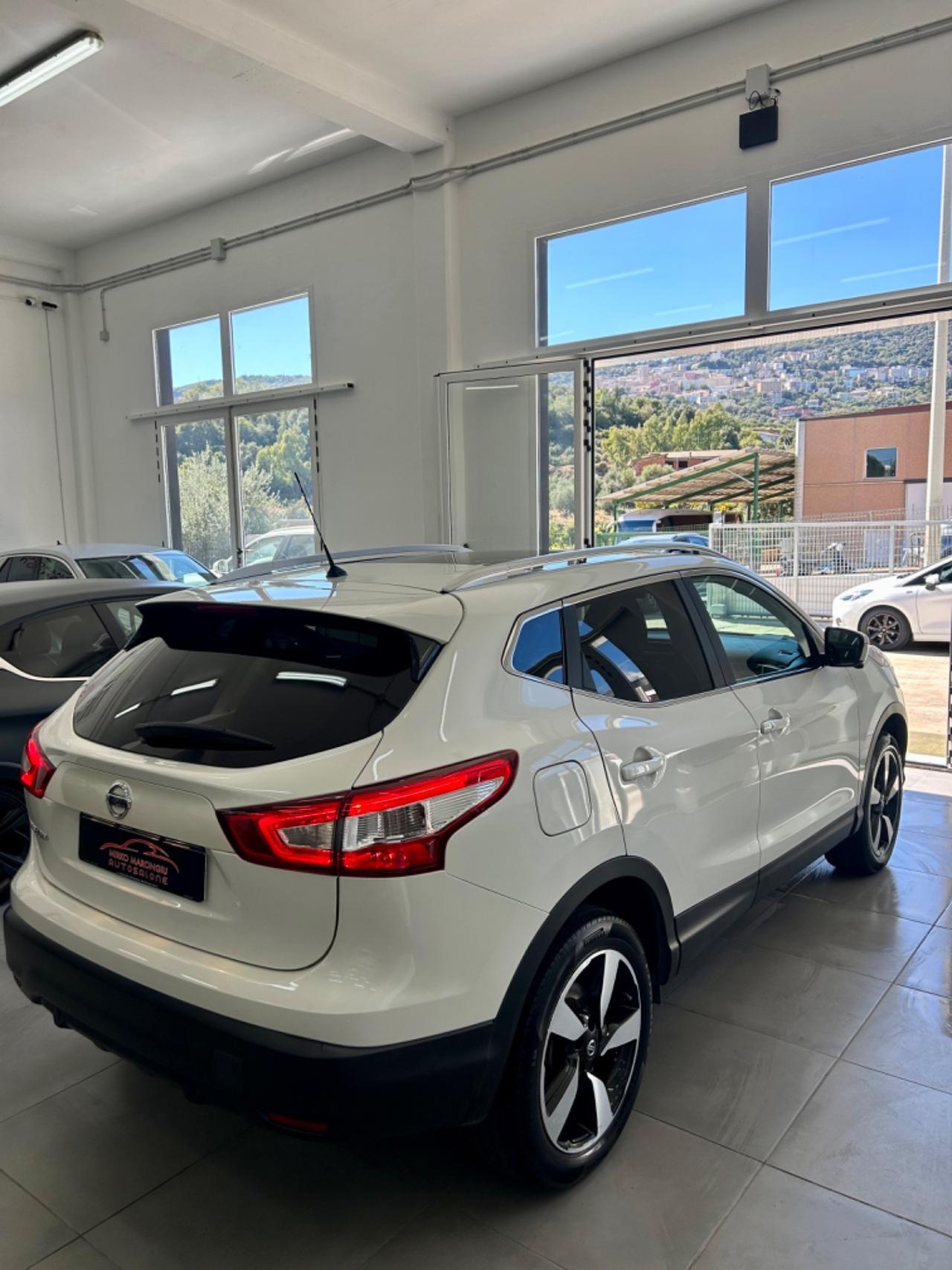 Nissan Qashqai 1.5 dCi Tekna TETTO finanziabile