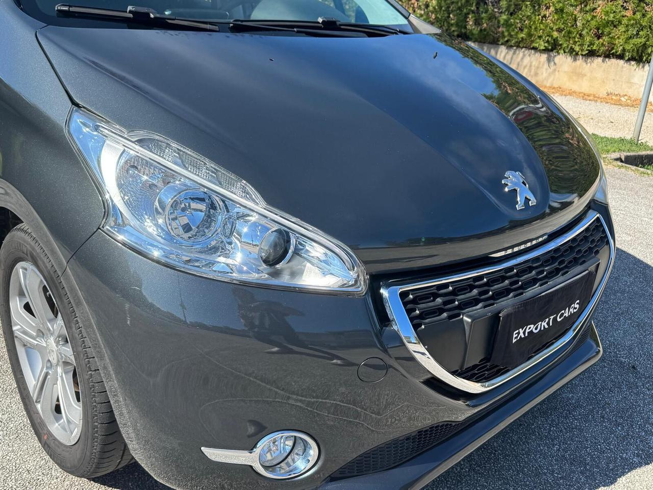 PEUGEOT 208 1.4 HDi 68 CV 5 Porte Allure – NAVIGATORE – 121.000 KM