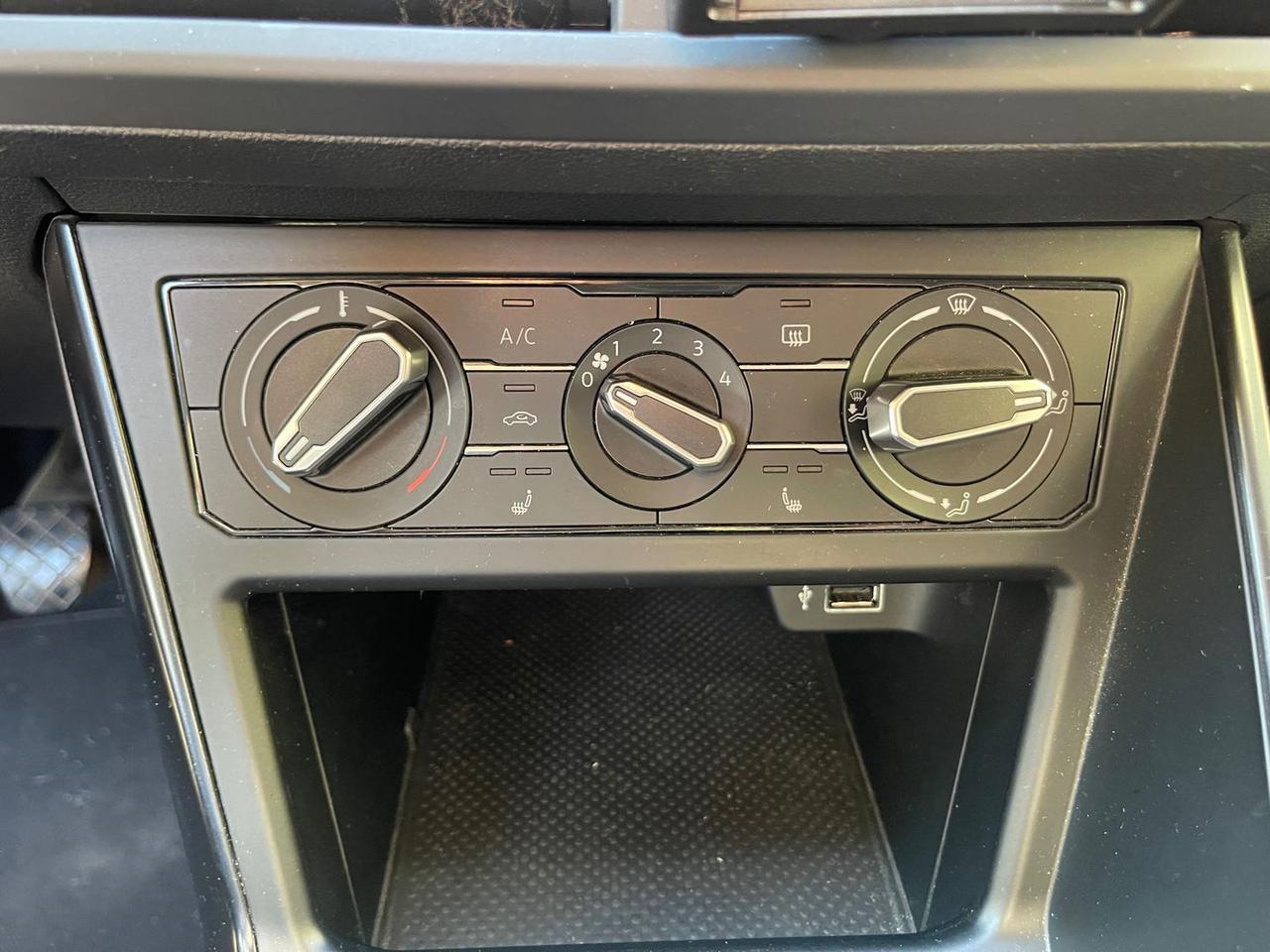 Volkswagen Polo Comfortline 1.0 MPI EVO #6798