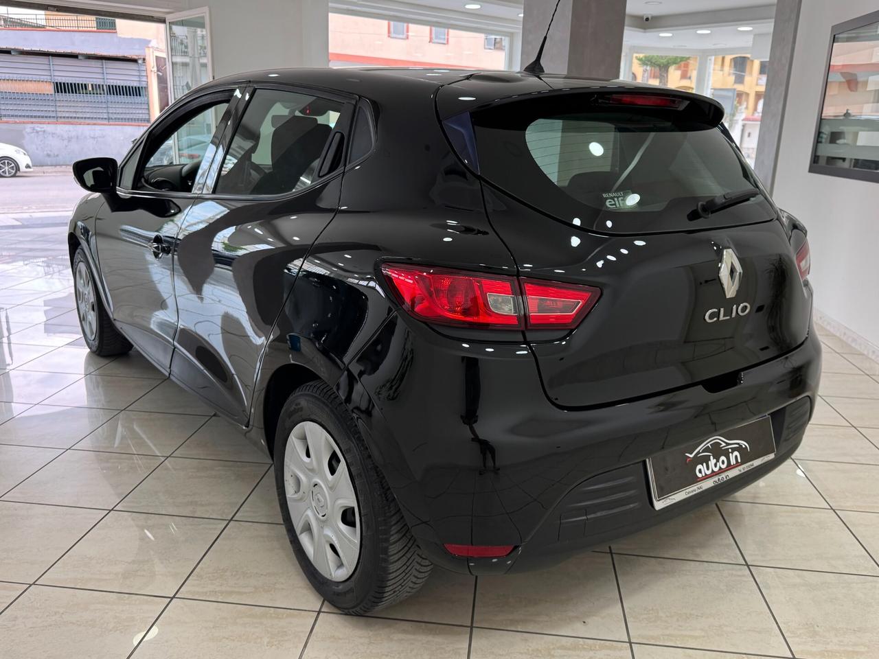 Renault Clio 1.2 75CV 5 porte Zen