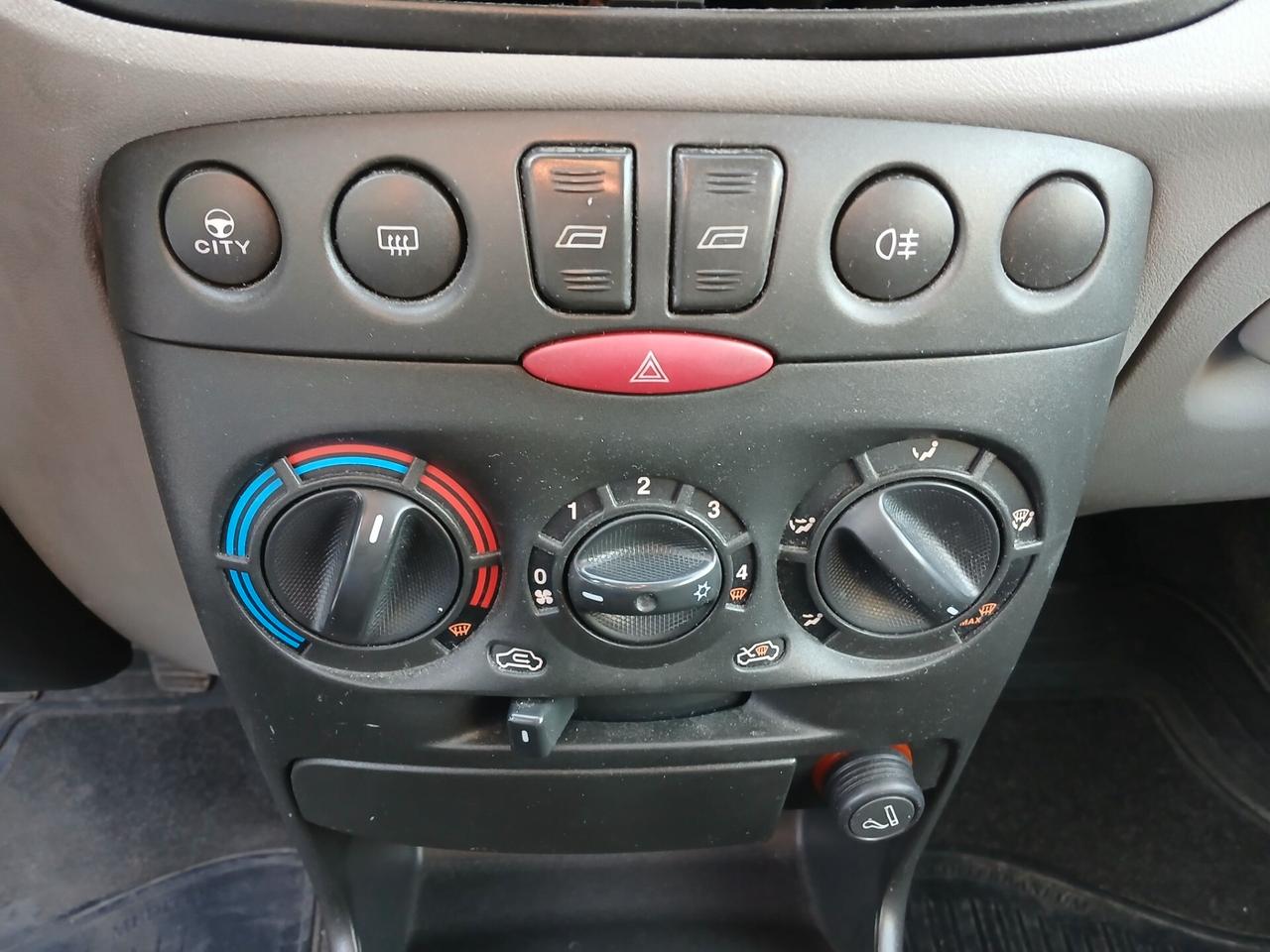 Fiat Punto 1.2 5 PORTE ELX BENZINA