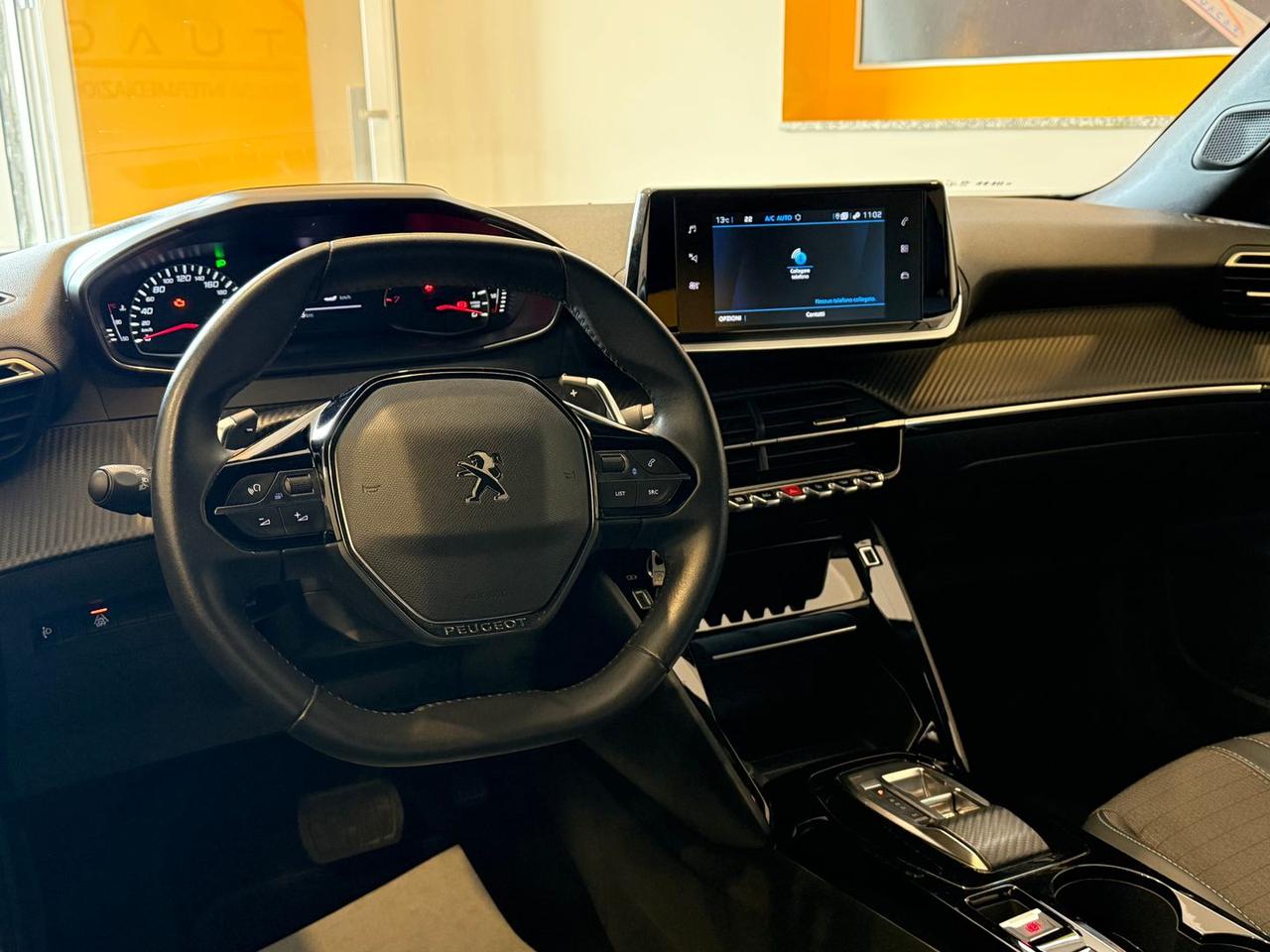 Peugeot 2008 Allure 1.2 PureTech 130 #8927