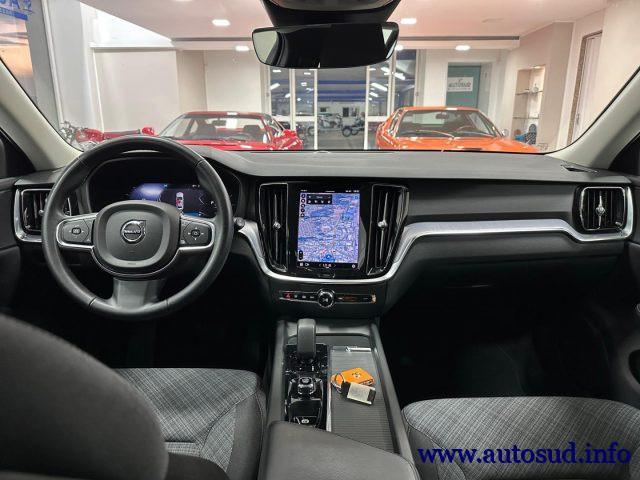 VOLVO V60 B4 (d) automatico Ultimate Dark