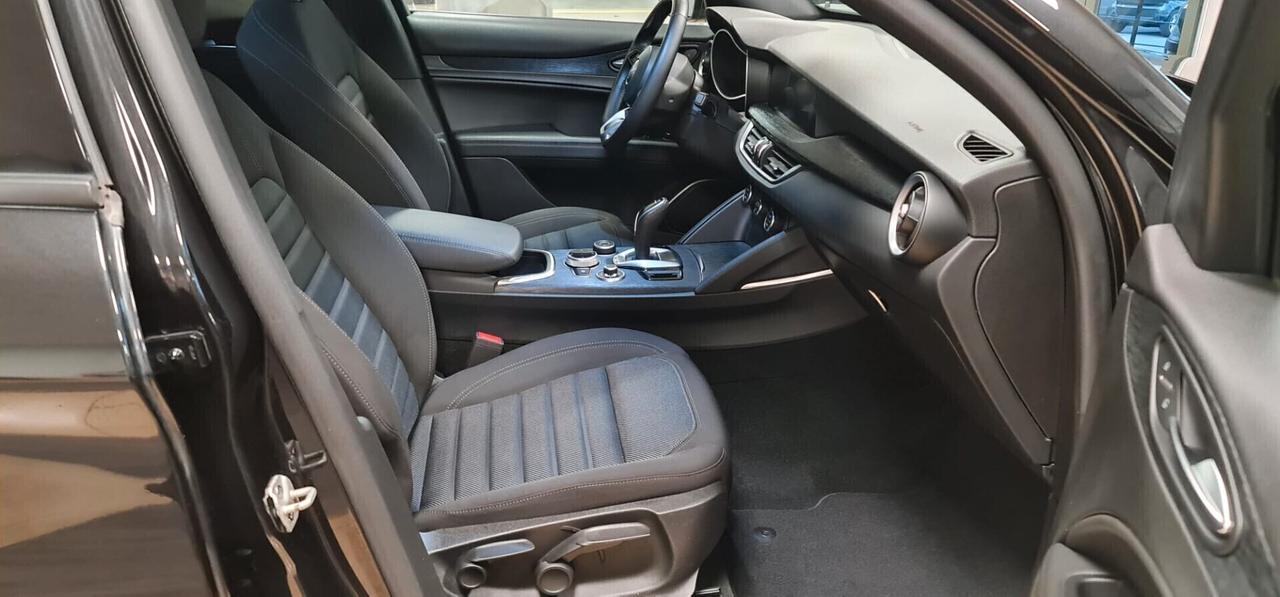 Alfa Romeo Stelvio 2.2 Turbodiesel 160 CV AT8 RWD Business