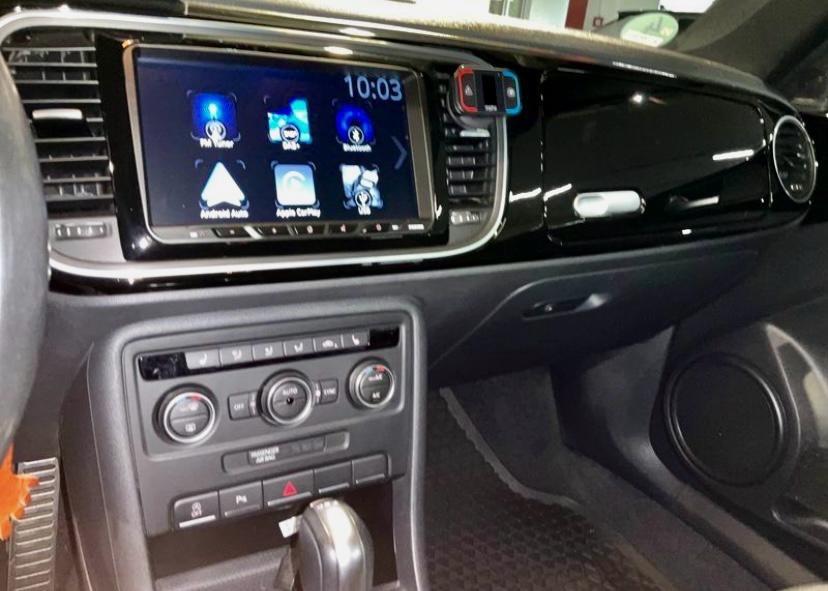 Volkswagen Maggiolino Cabrio 2.0 TDI DSG SENSORI SEDILI RISCALDATI