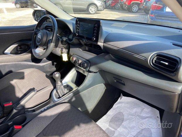 TOYOTA Yaris 1.0 5 porte Dynamic