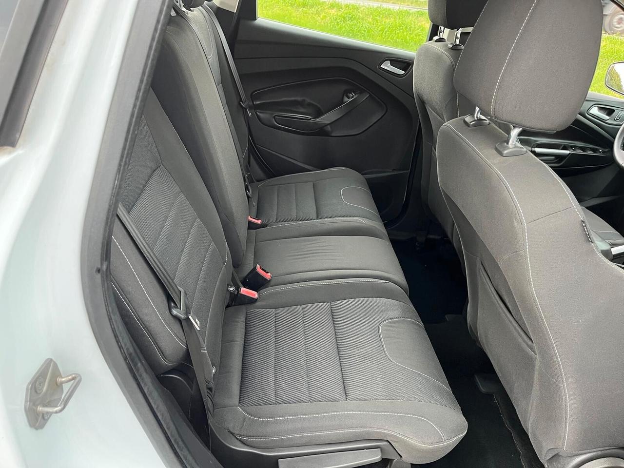 Ford Kuga 2.0 TDCi 140 CV 2WD DPF