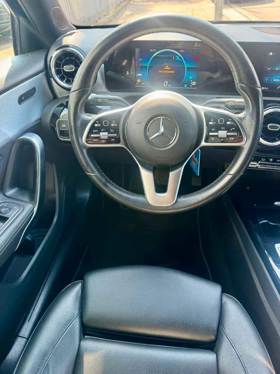 Mercedes-benz A 180D 1.5 Automatic 116 CV