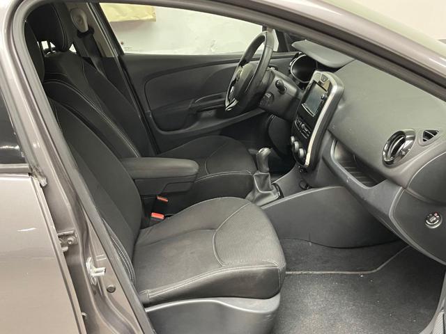 RENAULT Clio 1.2 75CV 5 porte Costume National