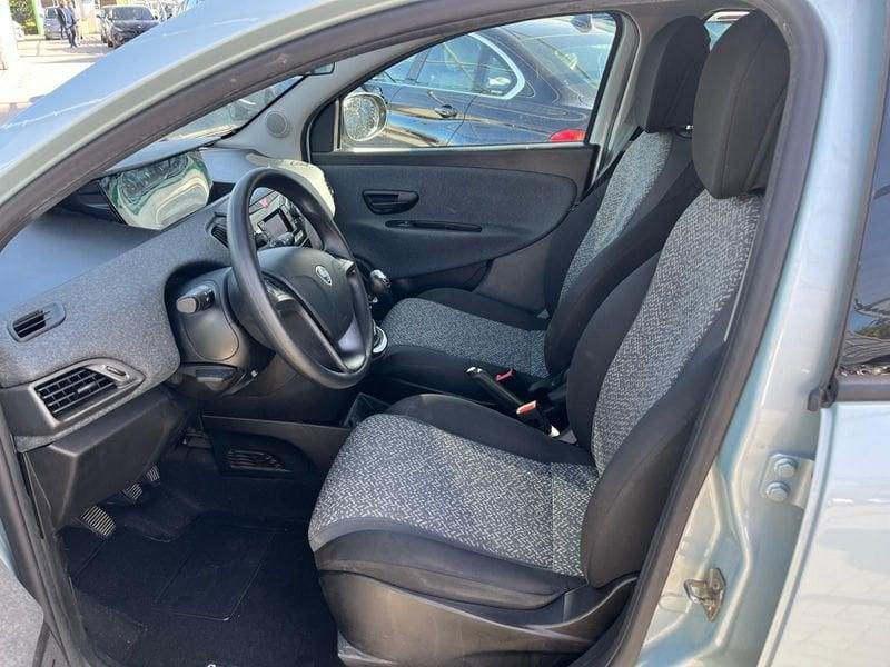 Lancia Ypsilon Ypsilon 1.0 FireFly 5 porte S&S Hybrid Silver Plus